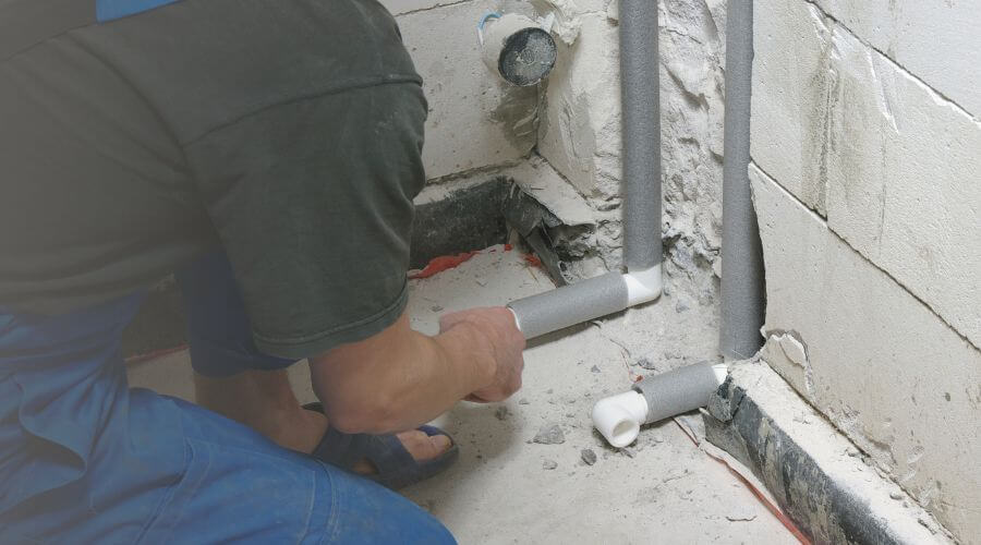 Expert burst pipe repair services in Bone Gap, IL